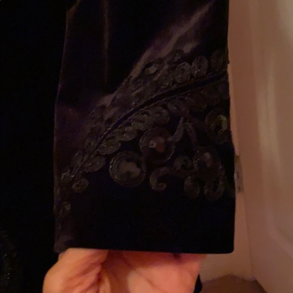 Chico’s blk velvet coat w/blk beads & embroidery - Picture 3 of 9